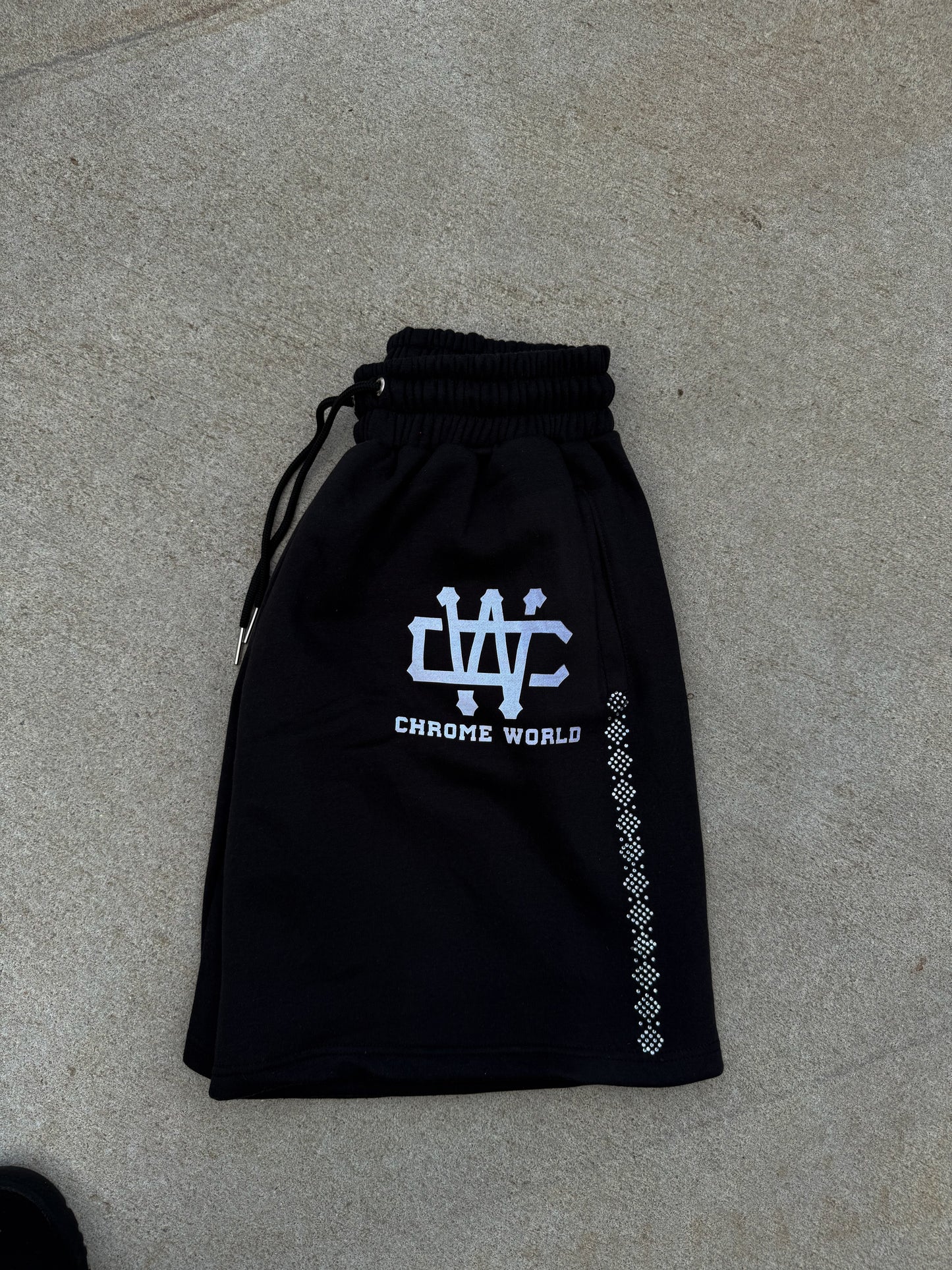 BLACK CHROME WORLD SHORTS